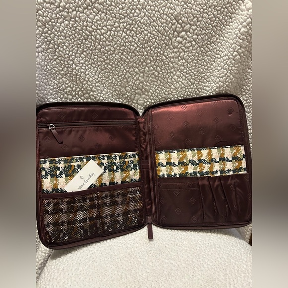 Vera Bradley Tablet Tamer Organizer- Heirloom Paisley (Browns) - Picture 2 of 2